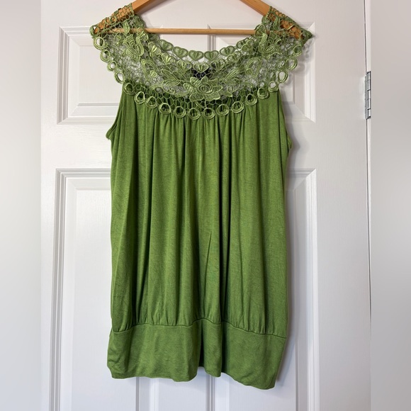 Simply Irresistible Vibrant Green Crochet Lace Trim Tank Top Size XL - Picture 6 of 10